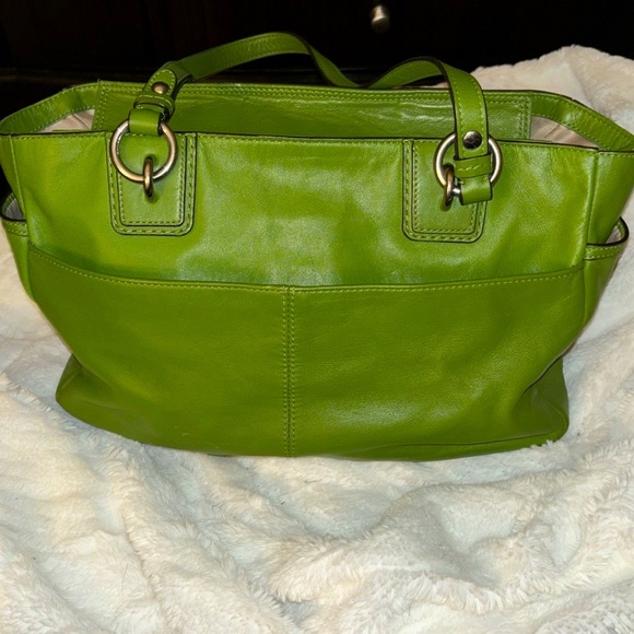 COACH Gallery Zipper Tote in Green with Silver Hardware - Picture 6 of 15